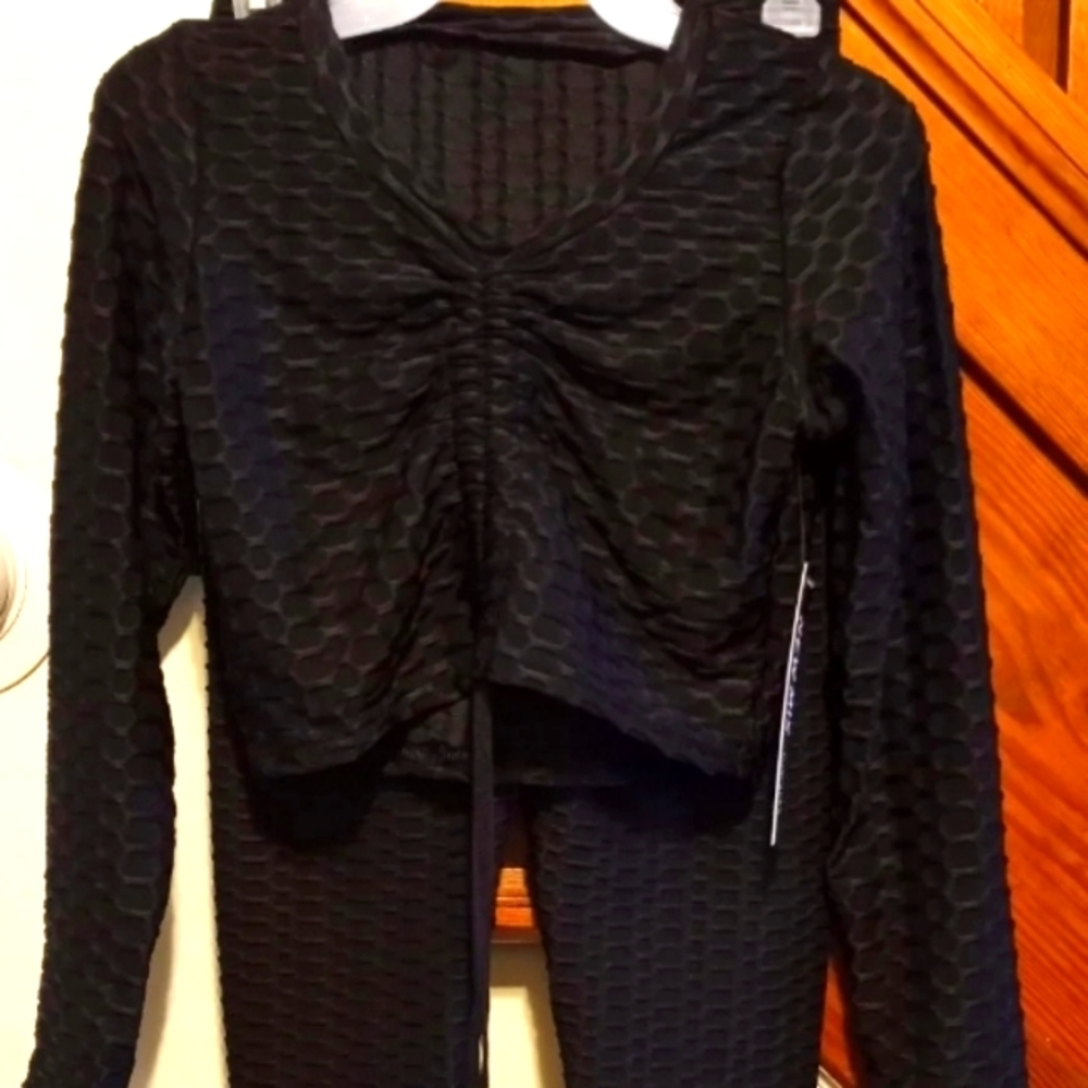BNWT 2pc OUTFIT